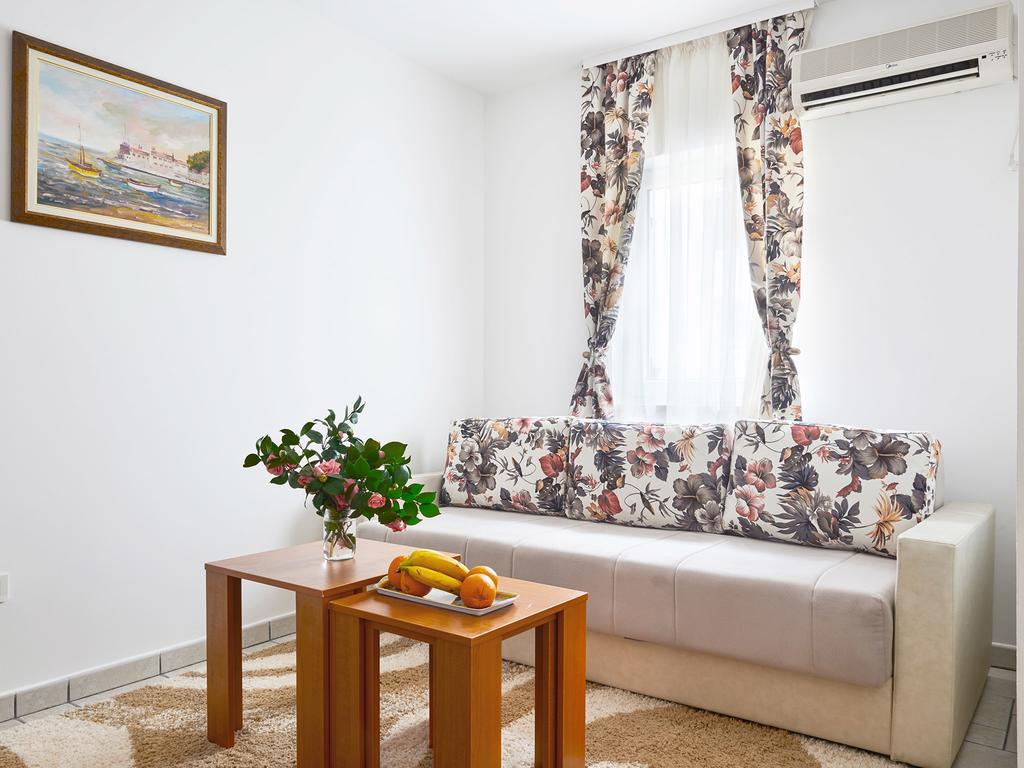 Blue Mare Apartment Petrovac Екстериор снимка